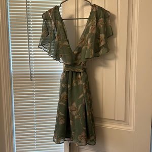 Floral wrap & tie dress size M